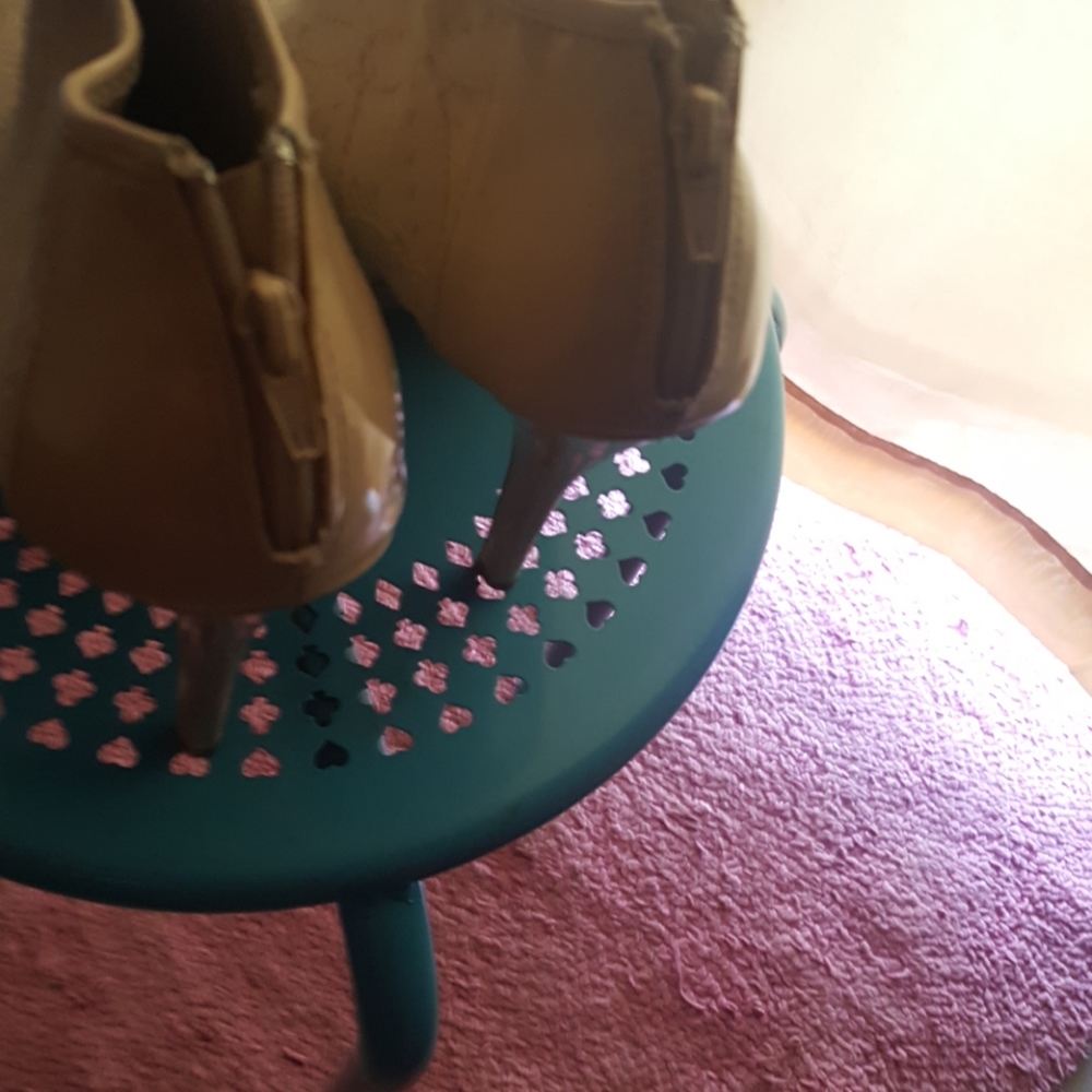 Shoe Bootie - Picture 2 of 2